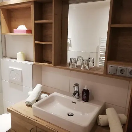 Haus Waldesruh 아파트 노이스티프트임스튀바이탈