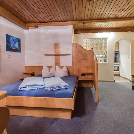 Haus Waldesruh Apartman *